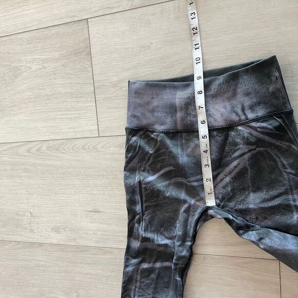 Lululemon Lululemon Ebb to Street Tight *Wash Stone Wash Graphite Grey Sz 2 - Picture 4 of 9